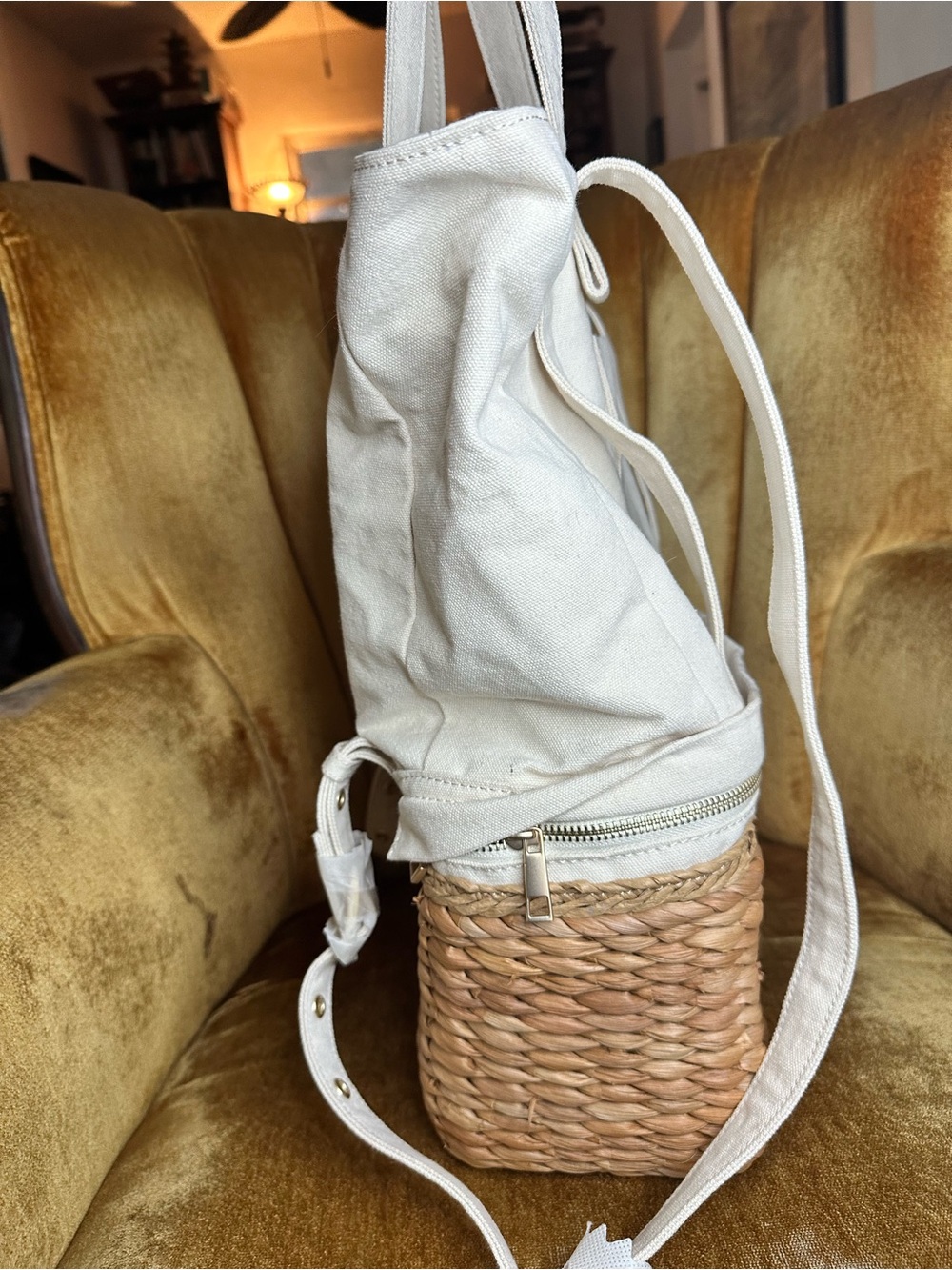 l*space White Road Trippin Backpack Tote with Woven Straw Base Cooler NWOT - Picture 10 of 16